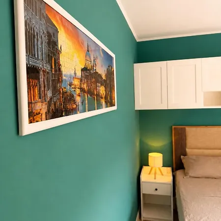 Апартаменти Traveller's Den - The Next Puzzle Of Your Trip *